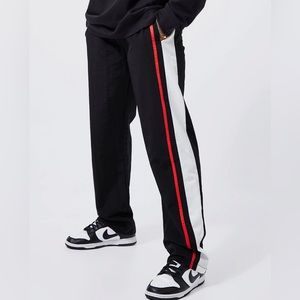 BoohooMan relaxed fit side panel parachute pants/trousers